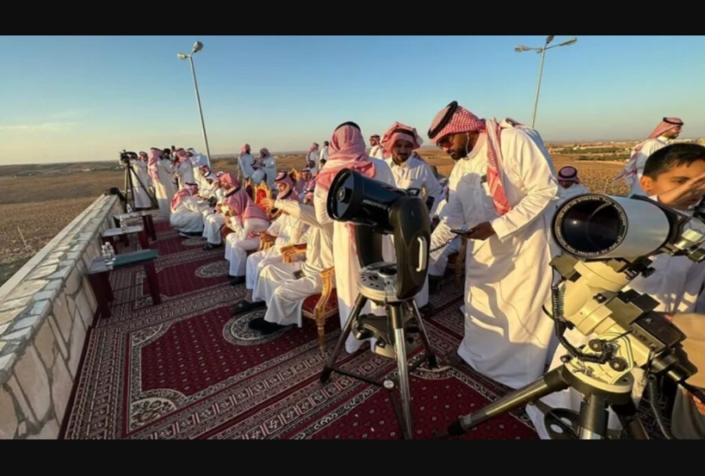 موعد عيد الفطر 2026: السعودية والإمارات وقطر تعلن الجمعة أول أيام العيد