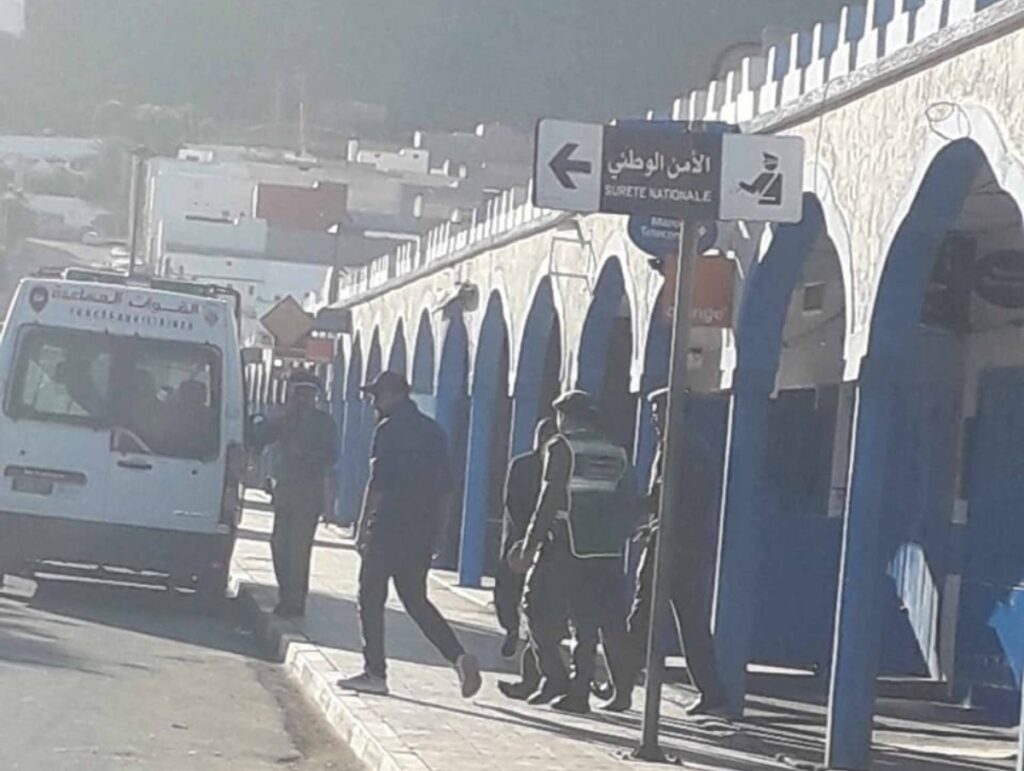 سلطات سيدي إفني تضرب بيد من حديد وتنهي “إنزالاً مفاجئاً” لمهاجرين من جنوب الصحراء