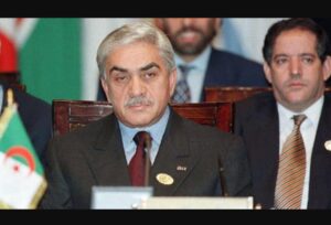 الجزائر توّدع الرئيس الأسبق اليامين زروال.. والرئاسة تعلن الحداد الوطني وتنكيس الأعلام