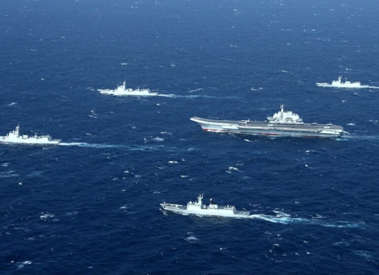 سفن صينية تعبر مضيق “هرمز” رغم القيود المتصاعدة، وإيران تعلن عن إجراءات جديدة