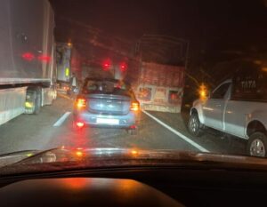 حريق شاحنة يربك حركة السير بالطريق السيار بين أكادير ومراكش