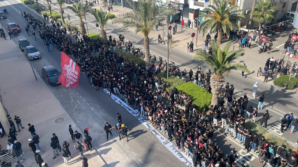 جماهير الحسنية تنتفض في وقفة حاشدة وتطالب برحيل بلعيد الفقير فوزاً