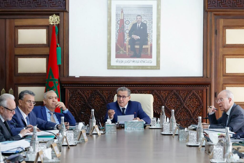 تعيينات جديدة في مناصب عليا.. الحكومة تعزز قطاعات الصحة والتعليم العالي والتكوين المهني