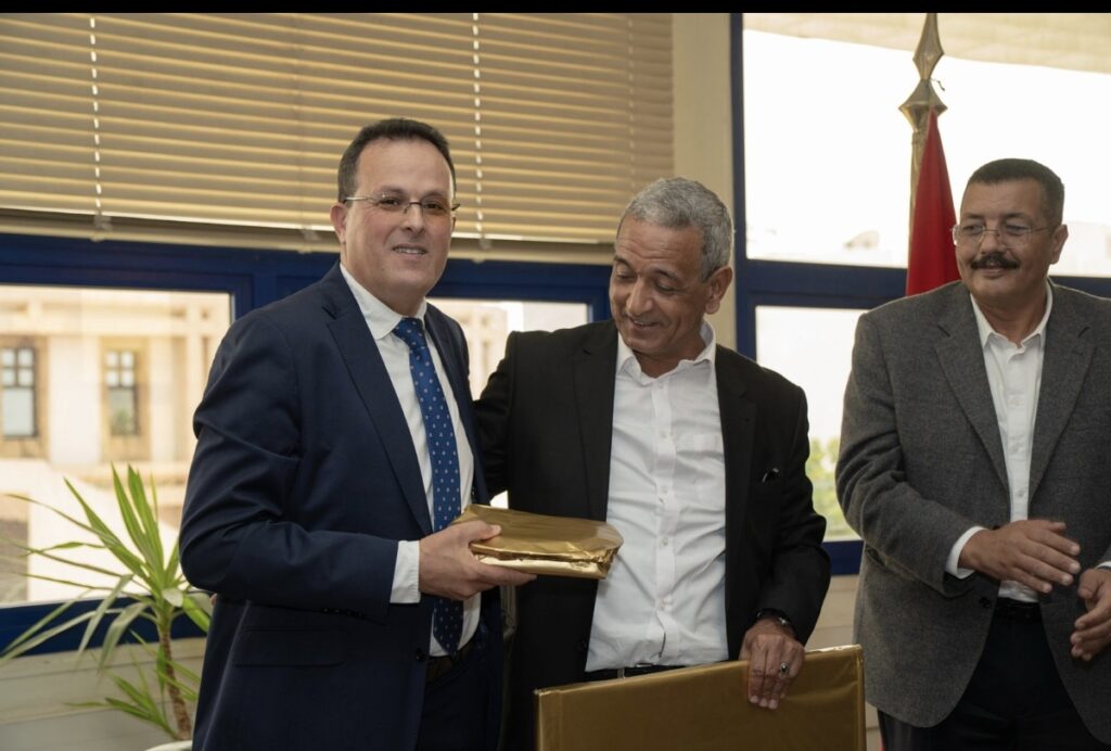 لحظة وفاء لأحد مهندسي "أمل واي".. أكادير تُكرم عبد الواحد القاسمي في حفل بهيج برئاسة الوالي أمزازي