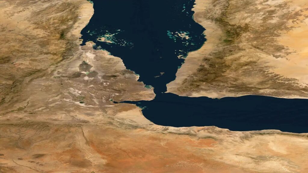 تصاعد التوترات يهدد باب المندب ويثير مخاوف بشأن الملاحة العالمية