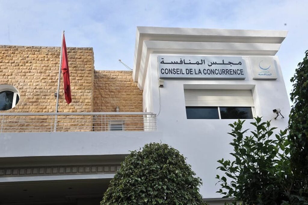 نقابة تدعو لسحب ملف المحروقات من مجلس المنافسة، وتطالب بمراجعة تحرير الأسعار