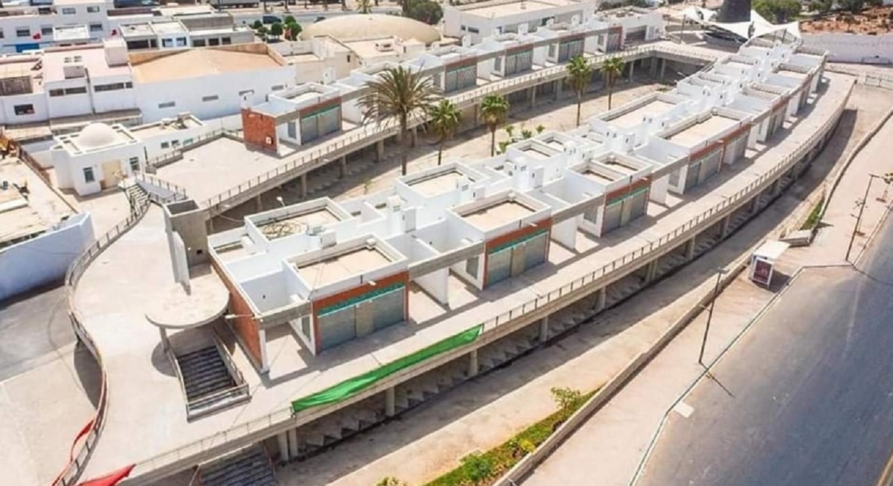 الغموض يكتنف مصير إنجاز مستودعات المرسى شمال مدينة أكادير، ومهنيون يطالبون بتوضيحات 