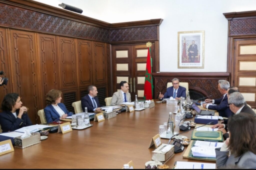 المغرب 2026: ثورة استثمارية كبرى بقيادة الملك وميثاق الاستثمار يضخ 86 مليار درهم في شريان الاقتصاد