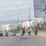 اختناق مداخل سوق السبت بأيت ملول يفاقم معاناة التجار ويهدد سلامة المرتفقين