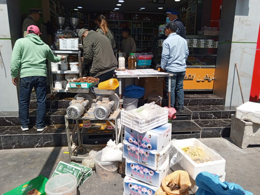 قائدة الملحقة الإدارية الخامسة تقود حملة ميدانية واسعة لتحرير الملك العمومي بأكادير (صور)