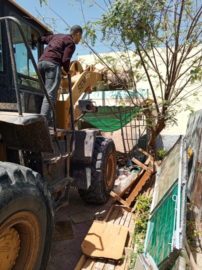 قائدة الملحقة الإدارية الخامسة تقود حملة ميدانية واسعة لتحرير الملك العمومي بأكادير (صور)