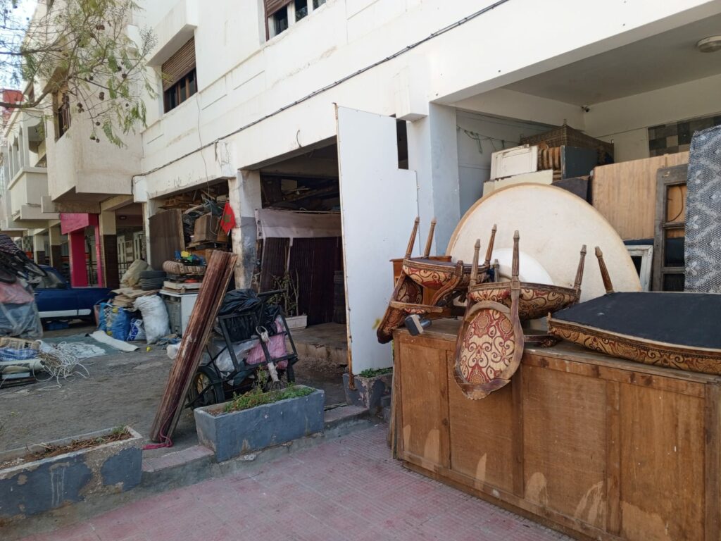 قائدة الملحقة الإدارية الخامسة تقود حملة ميدانية واسعة لتحرير الملك العمومي بأكادير (صور)