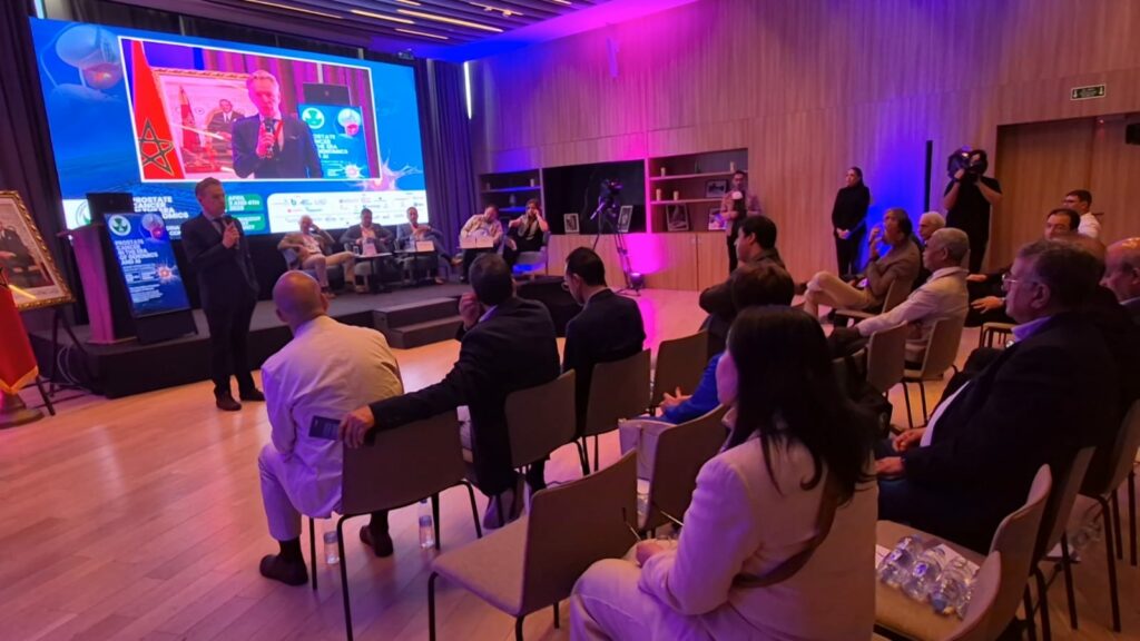 أكادير تحتضن مؤتمر AUS.. ثورة الجينوم والذكاء الاصطناعي تغيّر علاج سرطان البروستاتا بالمغرب (+ فيديو وصور) أكادير تحتضن مؤتمر AUS.. ثورة الجينوم والذكاء الاصطناعي تغيّر علاج سرطان البروستاتا بالمغرب (+ فيديو وصور)