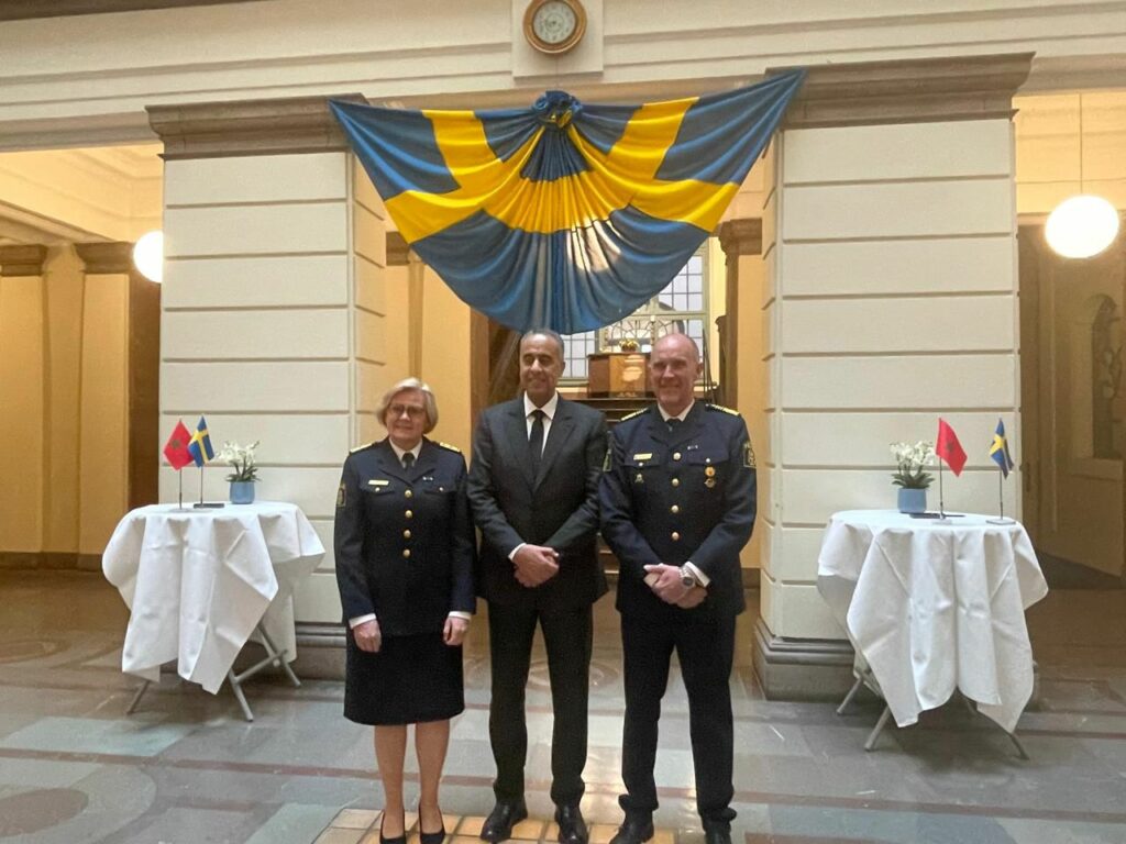 حموشي يوقع اتفاقا أمنيا شاملا مع السويد لتعزيز مكافحة الإرهاب والجريمة