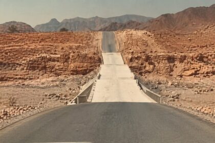 ممر طرقي حديث بطاطا يثير الجدل بسبب مخاوف السلامة