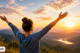  بعد الخمسين.. 9 تسريحات تمنح الشعر الكيرلي الطبيعي أناقة وحيوية
