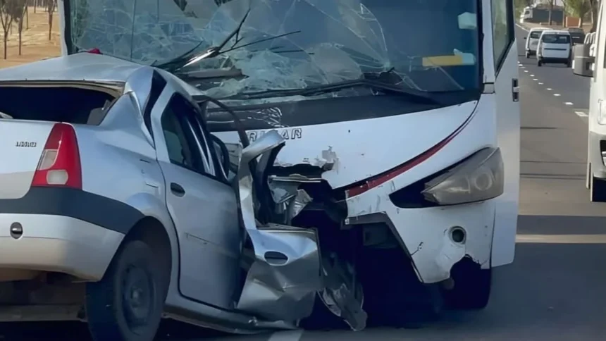 حادث سير بإقليم الرحامنة بين حافلة وسيارة يخلف وفاة زوجين