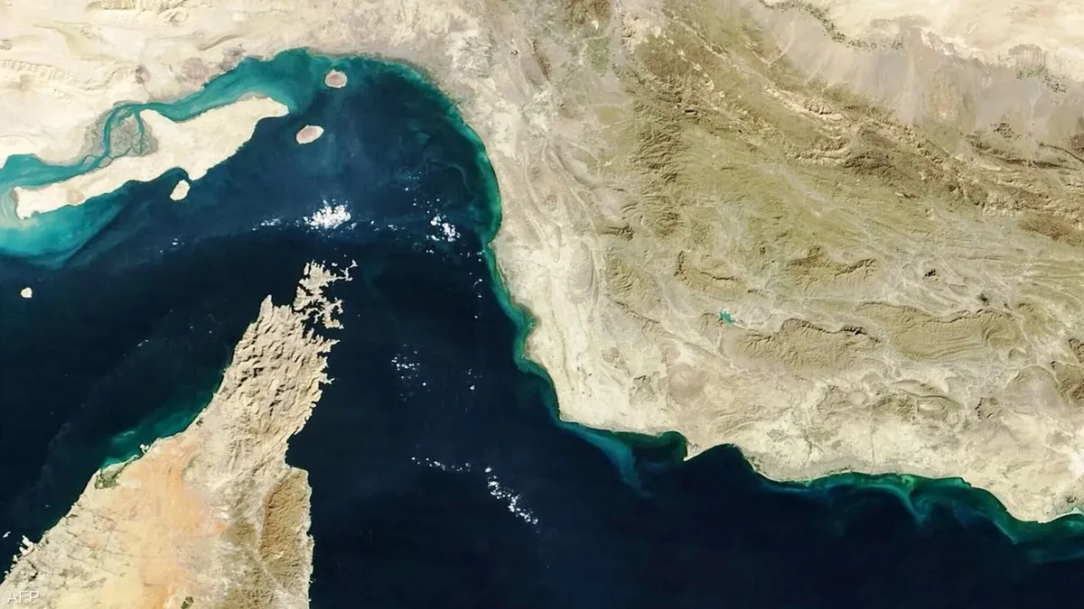 مشروع الحرية في مضيق هرمز وسط توتر بين واشنطن وطهران