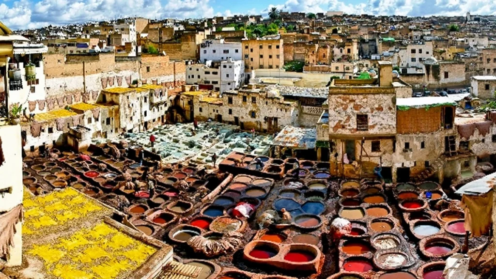 فاس.. العاصمة الروحية التي يطلبها السائح الباحث عن العمق