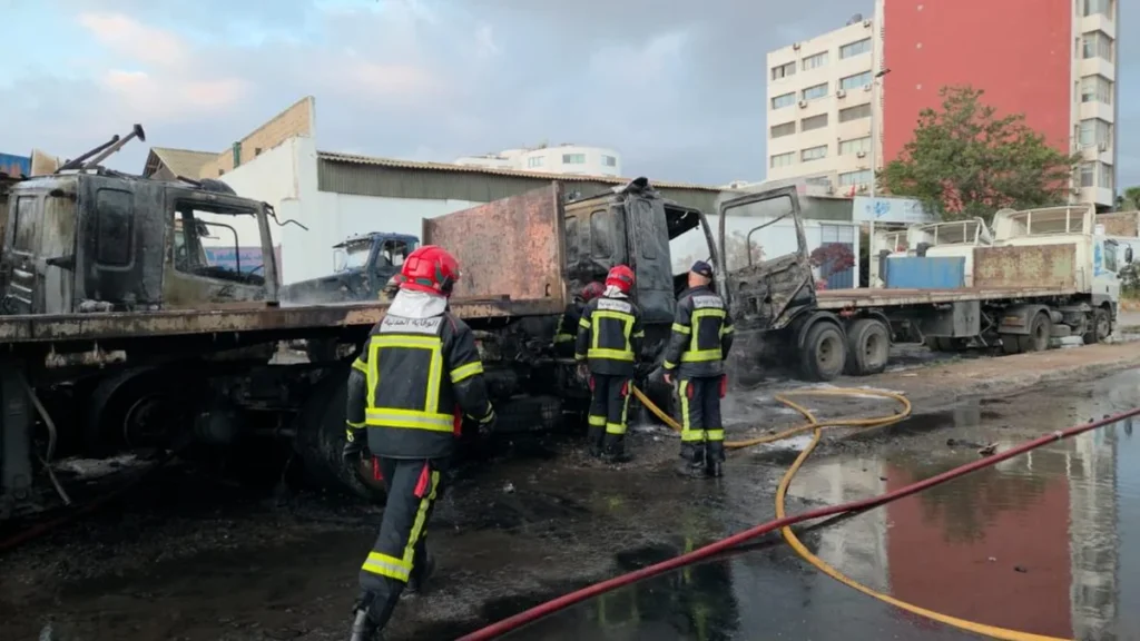 حريق داخل موقف شاحنات بمنطقة أنفا في الدار البيضاء