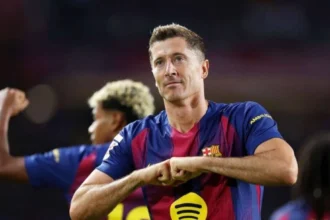روبرت ليفاندوفسكي يودع برشلونة بعد أربعة مواسم