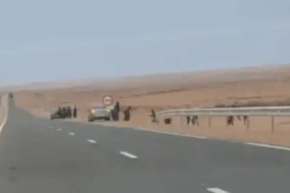 عملية أمنية للدرك الملكي بتيزنيت تسفر عن توقيف سيارتين تقلان مرشحين للهجرة غير النظامية.