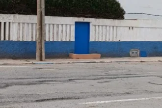 تدهور الإسفلت عند مدخل كورنيش سيدي إفني وسط مطالب بالإصلاح