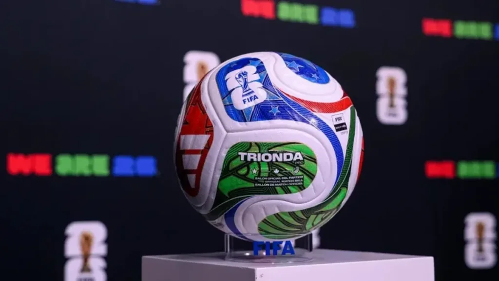 كرة كأس العالم 2026 تريوندا المزودة بتقنية الكرة المتصلة لدعم قرارات التحكيم