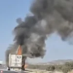 حريق في مقطورة شاحنة قرب محطة الأداء أمسكرود