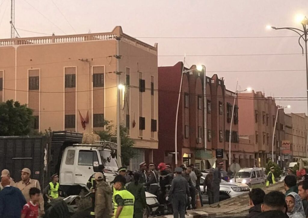 تارودانت: حادثة سير مميتة بالكردان تودي بحياة أستاذ وتُصيب ابنه بجروح خطيرة