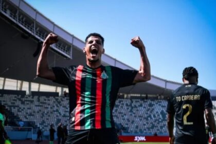 الجيش الملكي يحسم قمة الوداد برباعية الأداء ويثبت أقدامه في قمة "الكلاسيكو"