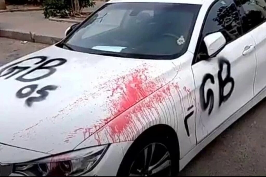 بينهم قاصرون.. عناصر الأمن توقف مخربي أزيد من 120 سيارة بالشارع العام