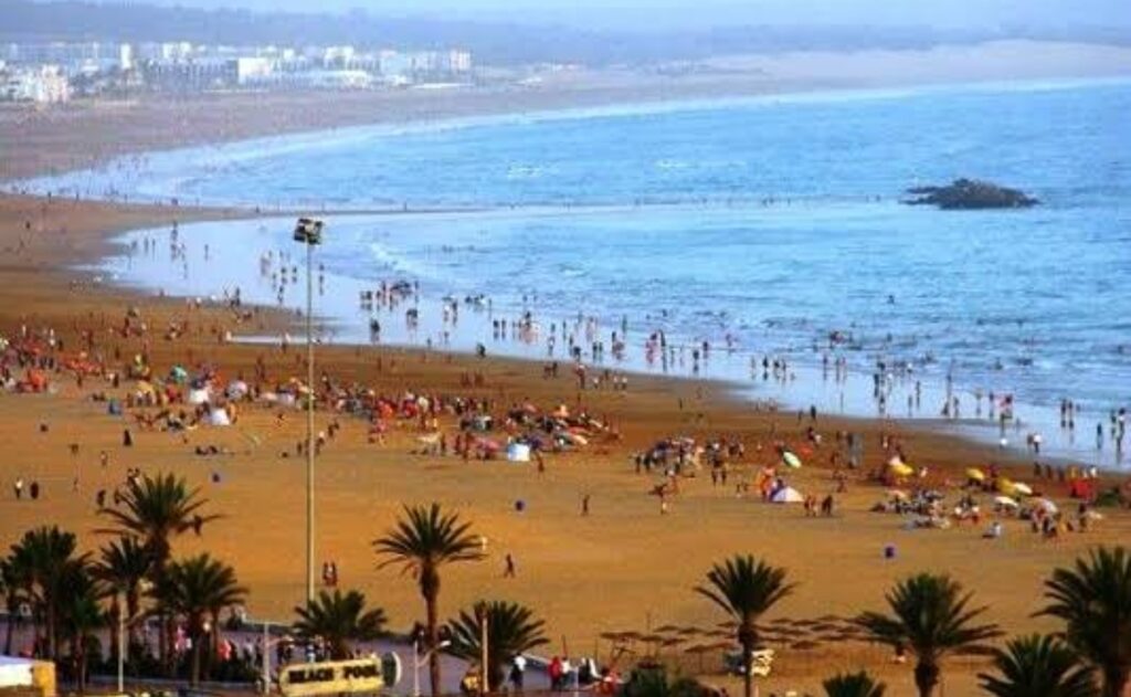 بين الرغبة في الاستجمام وضغط المصاريف.. صيف مكلف يواجه الأسر المغربية في 2026