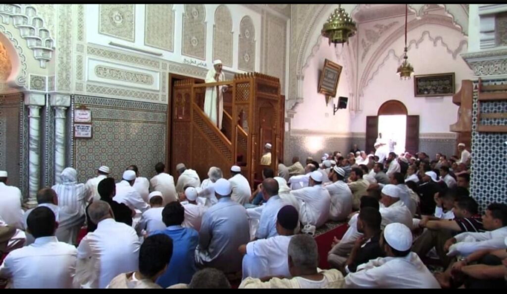 نائبة برلمانية من سوس تدعو إلى إلقاء خطب الجمعة بالأمازيغية في المناطق الناطقة بها