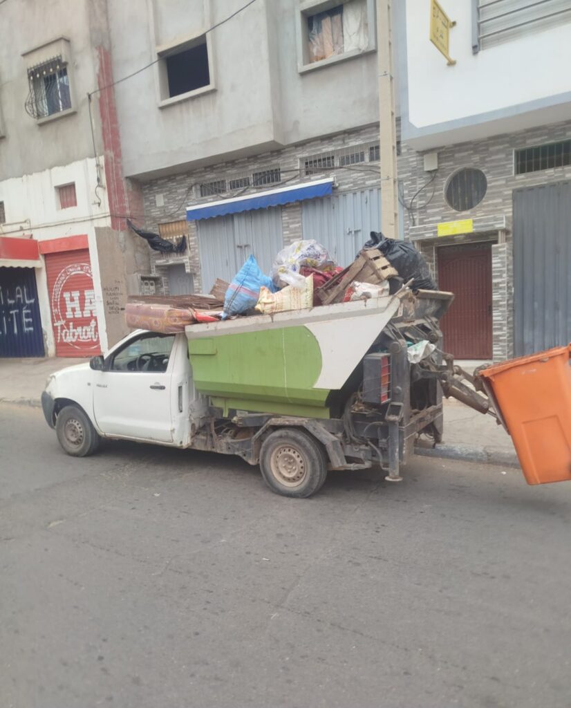 بعد شكاوى الساكنة.. تدخل لتنظيف محيط مقر الهلال الأحمر بتدارت أنزا وإزالة سور مهجور