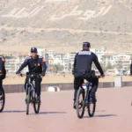 أمن أكادير يعتمد خطة صيفية لتأمين الشاطئ والكورنيش وحركة السير