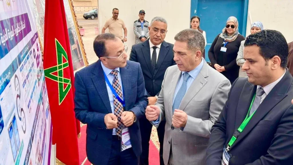 والي جهة سوس ماسة سعيد أمزازي يتفقد مركز امتحانات البكالوريا بثانوية 6 نونبر بأكادير