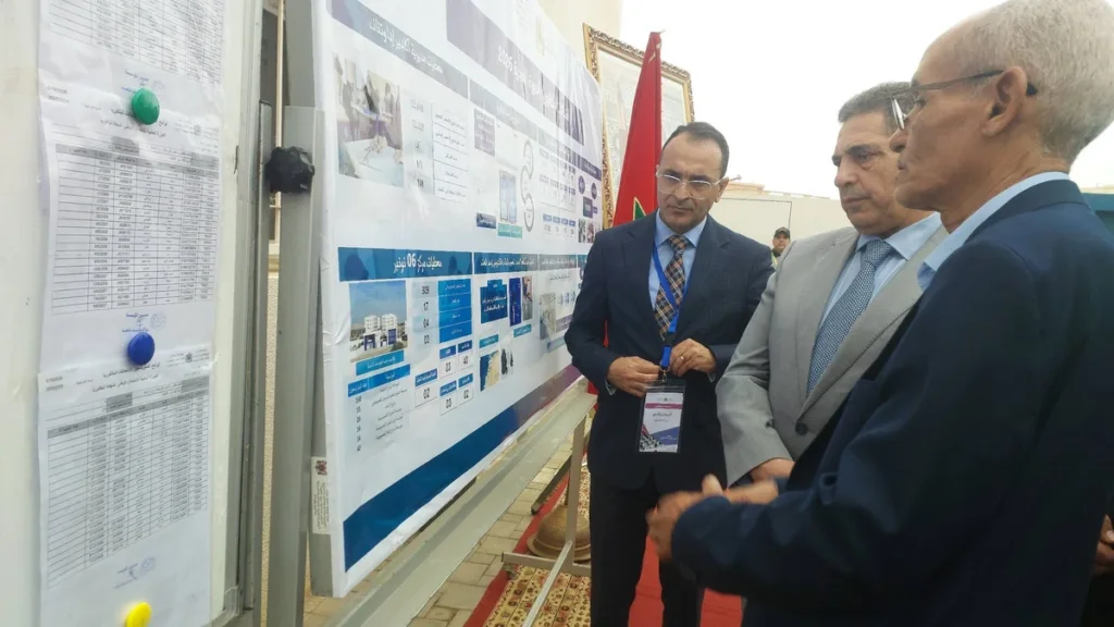 مترشحون أمام مركز امتحان البكالوريا 2026 بأكادير إداوتنان