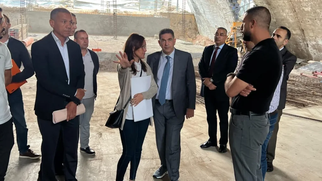 أشغال إعادة تأهيل سينما السلام بأكادير خلال زيارة والي جهة سوس ماسة