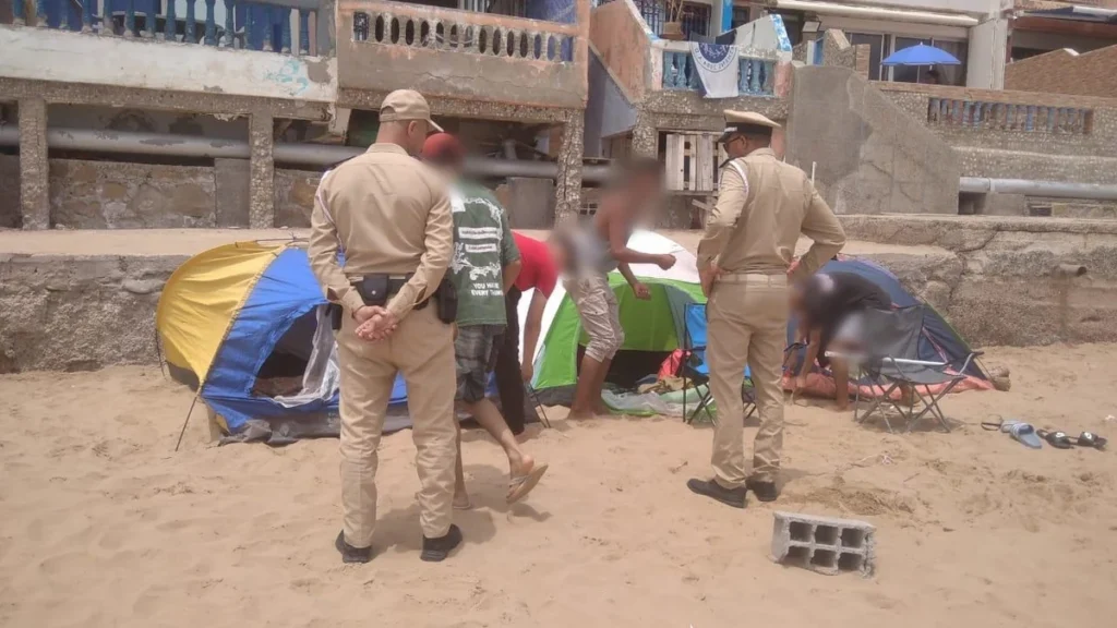 Des tentes aléatoires à Taghazout