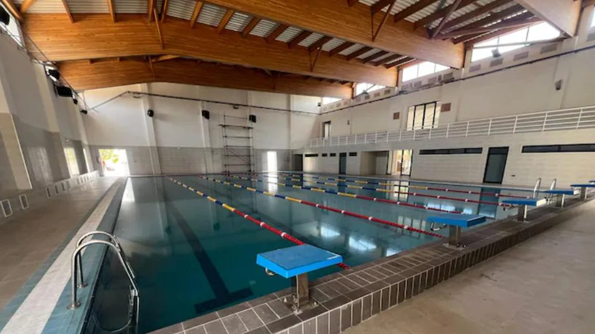Piscine semi-olympique