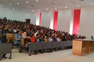 طلبة داخل مؤسسة جامعية بالمغرب