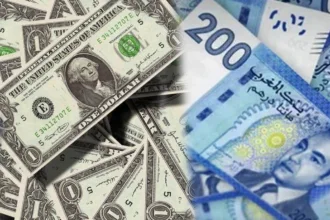 الدولار والدرهم المغربي مع خلفية للأورو في سياق توقعات سوق الصرف لصيف 2026