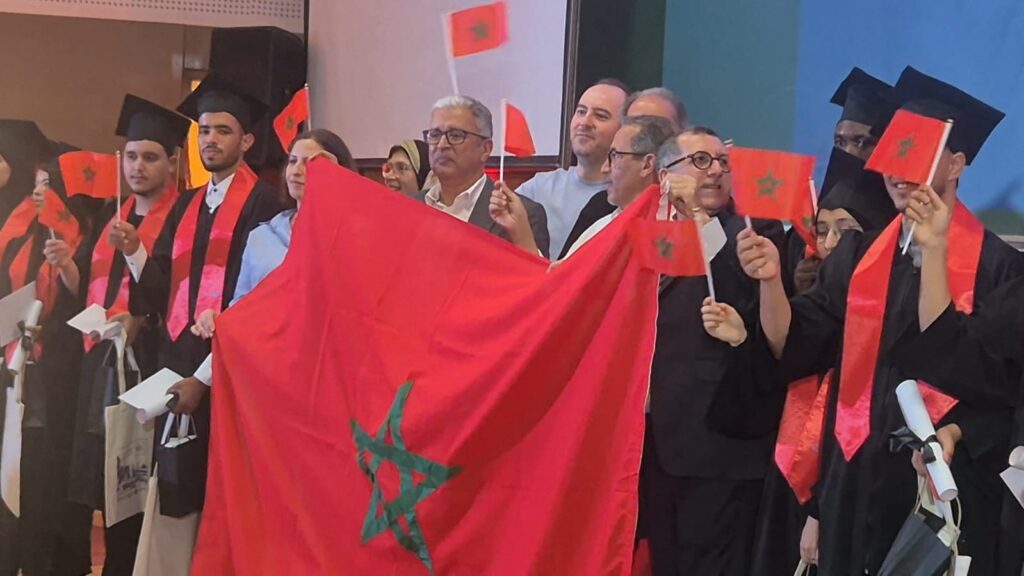 كلية العلوم بأكادير تحتفي بصفوة طلبتها في النسخة الثالثة من حفل نهاية الموسم الجامعي 2025/2026.