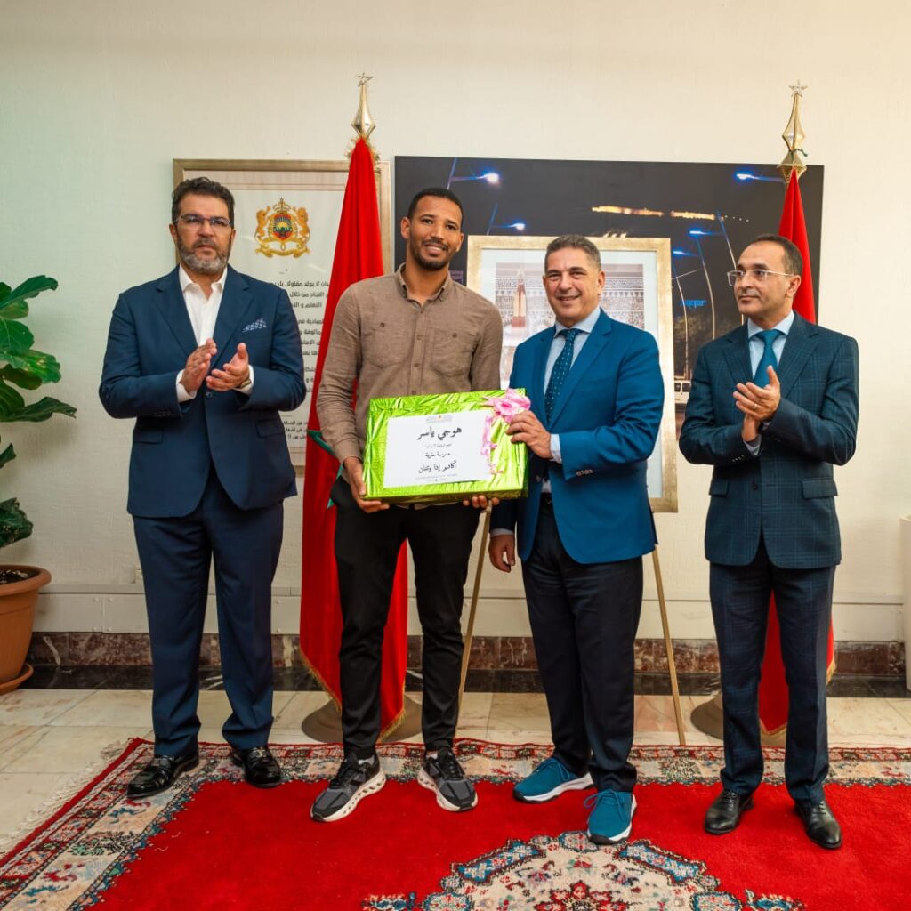 أمزازي يحتفي بمتفوقات ومتفوقي البكالوريا بجهة سوس ماسة ويشيد بثقافة الاجتهاد والاستحقاق (+ صور)
