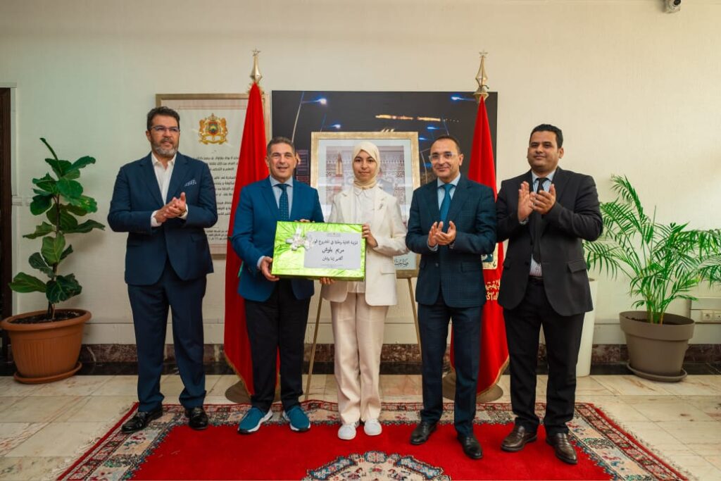 أمزازي يحتفي بمتفوقات ومتفوقي البكالوريا بجهة سوس ماسة ويشيد بثقافة الاجتهاد والاستحقاق (+ صور)