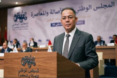 صفقة السياسة والرياضة: فوزي لقجع يلتحق رسمياً بـ "البام" وتزكية مرتقبة بدائرة بركان