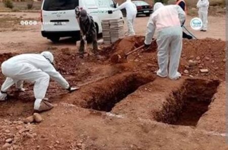 بعد دفنه.. استخراج جثمان من مقبرة وفتح تحقيق في الواقعة