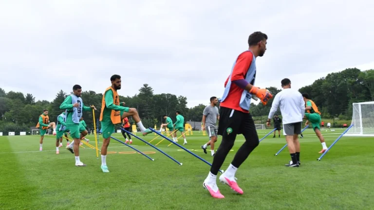 مباراة المغرب وفرنسا حكم أرجنتيني يقود قمة ربع النهائي وأسود الأطلس يرفعون نسق التحضير